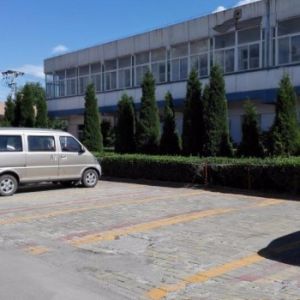 求租文化绿城 办公楼一套90 平以上