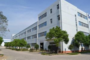 整体3000平方米出租外环修理厂